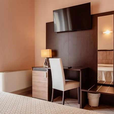 Hotel Rossi Manciano Eksteriør bilde