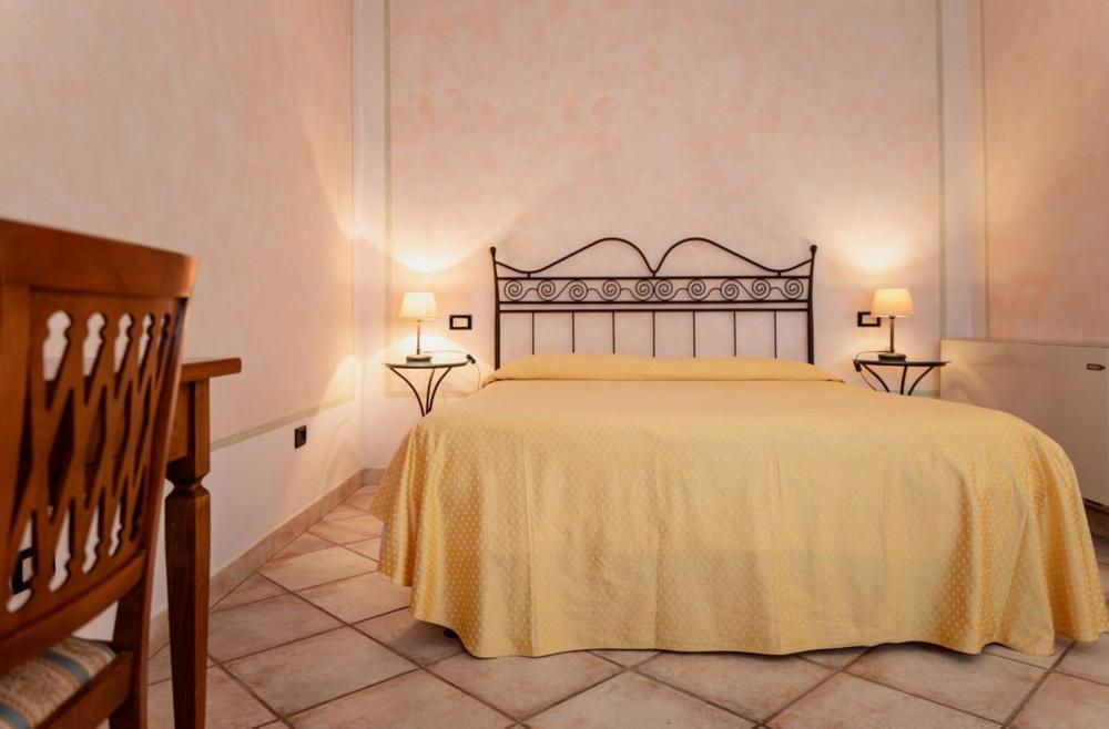 Hotel Rossi Manciano Eksteriør bilde