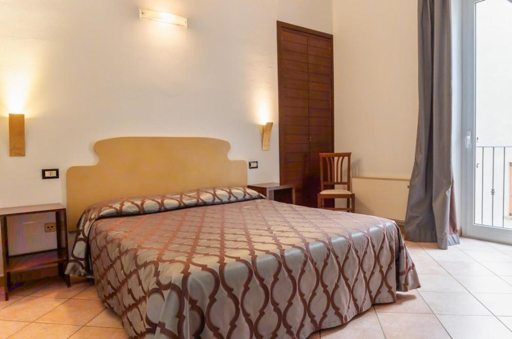 Hotel Rossi Manciano Eksteriør bilde