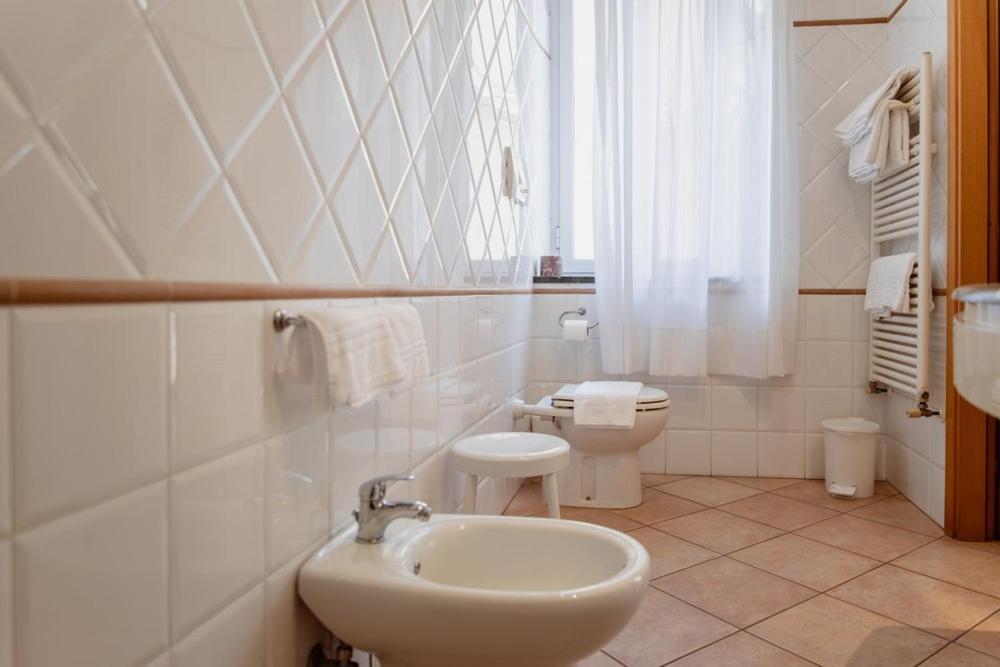 Hotel Rossi Manciano Eksteriør bilde