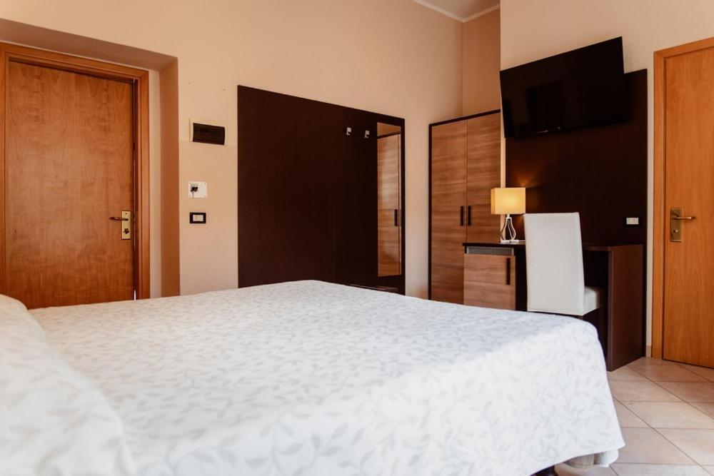 Hotel Rossi Manciano Eksteriør bilde