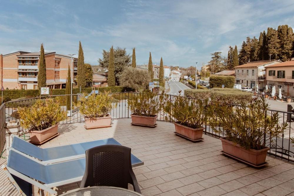 Hotel Rossi Manciano Eksteriør bilde